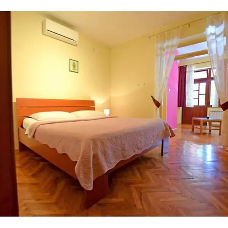 Apartment Adriana - A2 1 Starigrad Paklenica